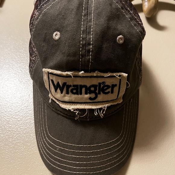 Wrangler Accessories - Wrangler hat with Logo Patch